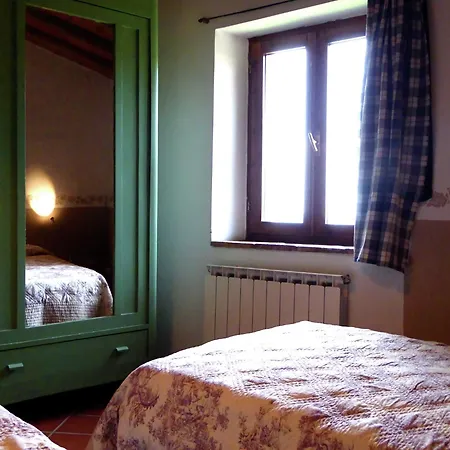 Tuscan Charm Near Holiday home *